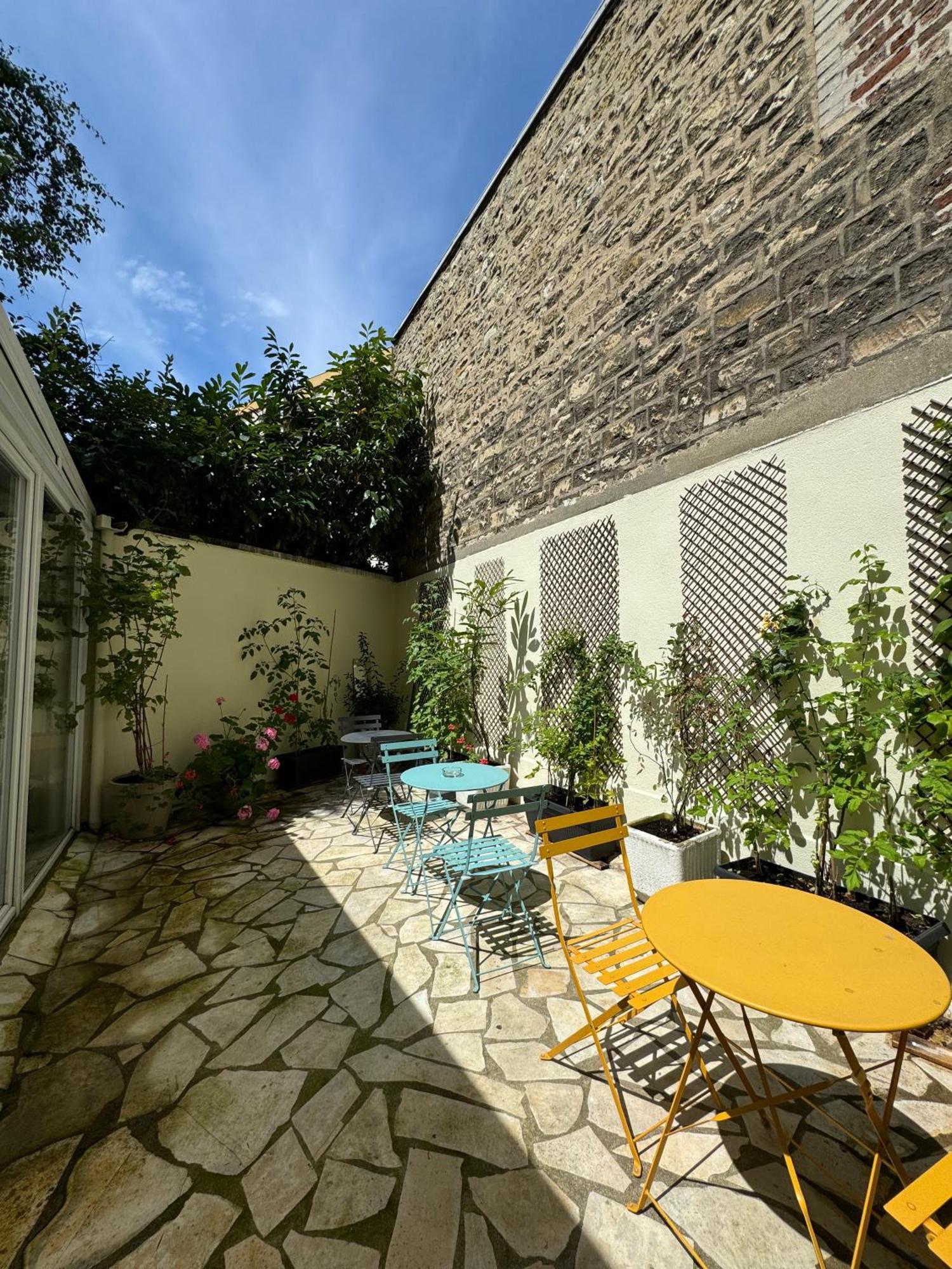 Hipotel Lilas Gambetta París Exterior foto