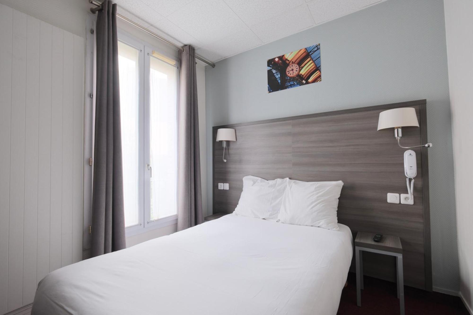 Hipotel Lilas Gambetta París Exterior foto